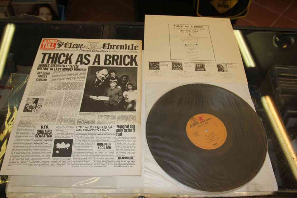 JETHRO TULL - THICK AS A BRICK - JAPAN